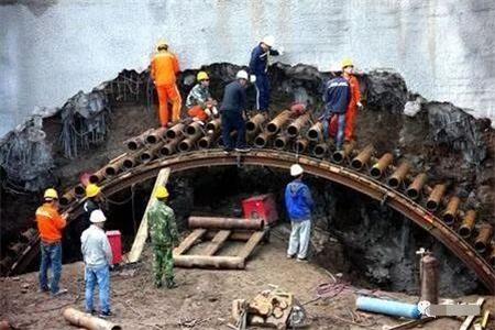 汝南隧道钢花管支护案例